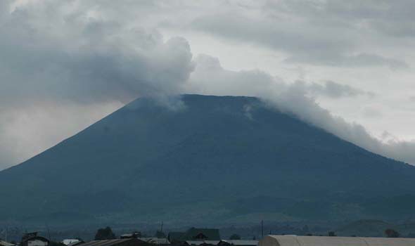 2 days Mount Karisimbi Volcano Rwanda safari